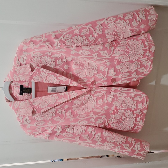 Pink Brocade Blazer - Picture 3 of 5